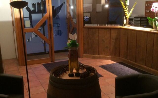 LHostellerie Des Comtes