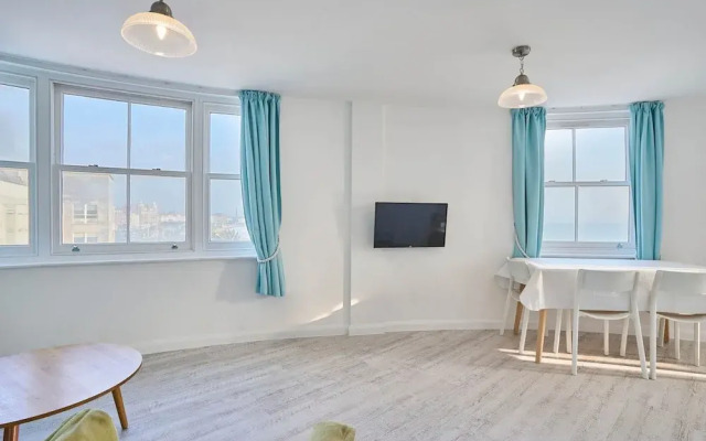 Host Stay Beachside Gallery