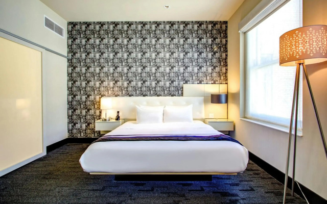 THE MIDLAND HOTEL, Chicago, a Tribute Portfolio Hotel
