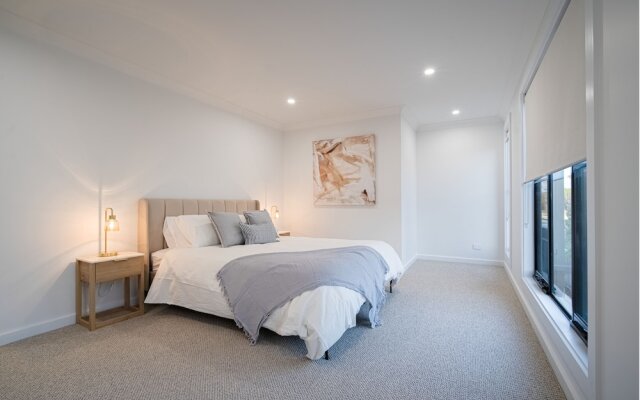 Luxury CBD Townhouse