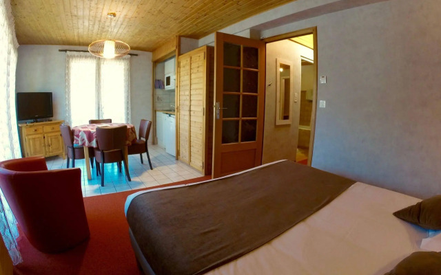 Hôtel Loisirs Les Côtes, Résidence et Chalets