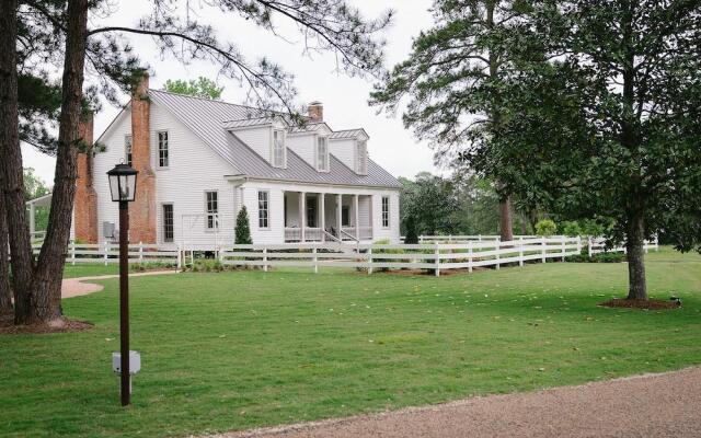 The Historic Hill House and Farm