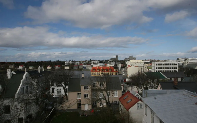 Luna Hotel Apartments