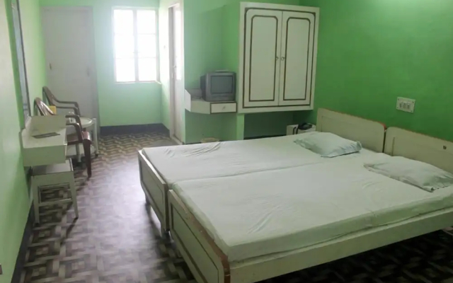 Hotel Deepak