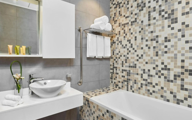 Staybridge Suites Doha Lusail by IHG