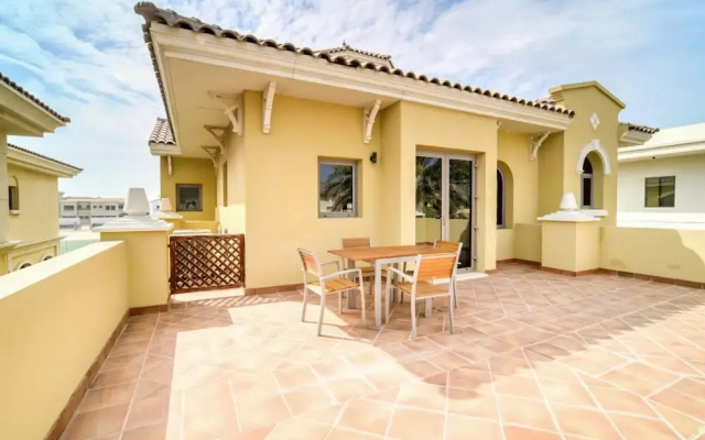 Beachfront 5BR Villa w Private Pool at the Palm