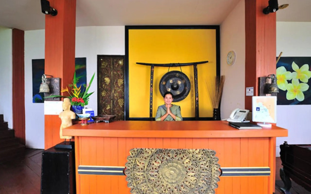 Koh Ngai Cliff Beach Resort