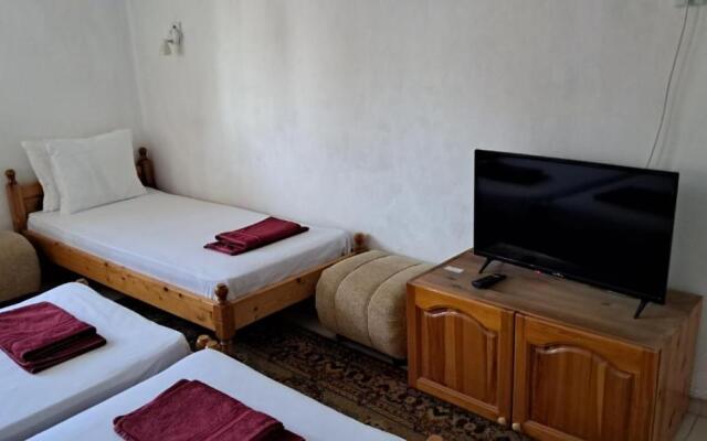 Plamena Guest Rooms