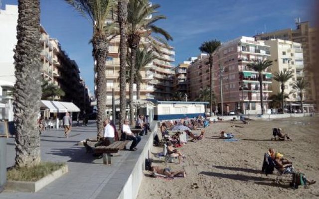 Apartment Only 250M From The Beach Los Locos