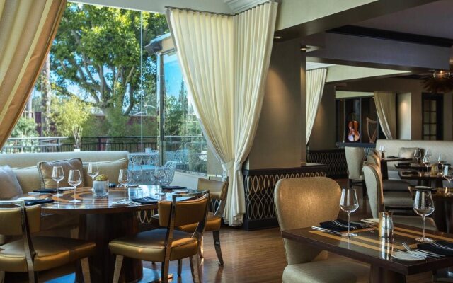 Avenue of the Arts Costa Mesa, a Tribute Portfolio Hotel