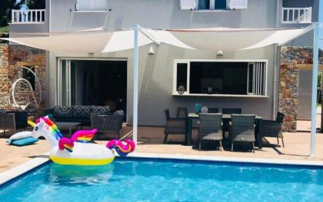 Villa Zeus