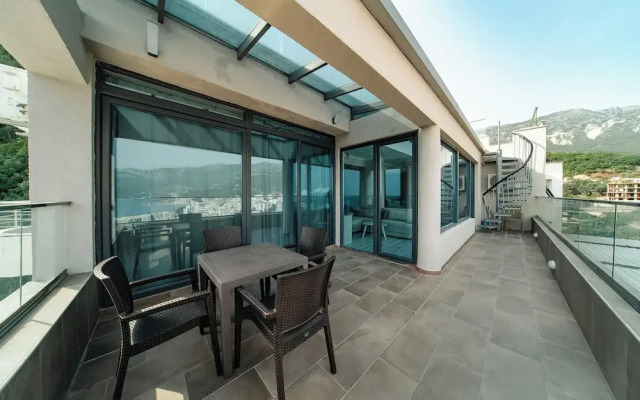 Budva Gate Penthouse