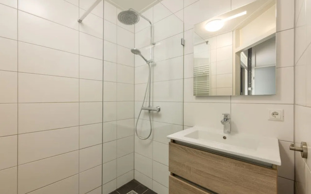 Restyled Bungalow with Dishwasher near Nature Reserve