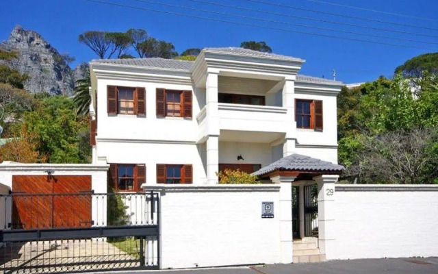 Villa Central