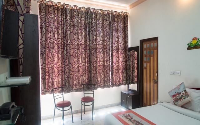 Oyo 11743 Hotel Shree Krishna