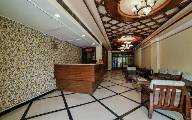 OYO 16061 Hotel Holly Hock