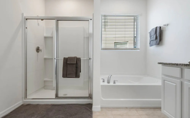 Solterra Villa With Screened Pool & Lake View