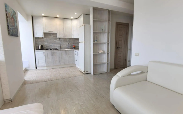ZNS Rent (ZNS Rent) on 49 Lunacharsky Street