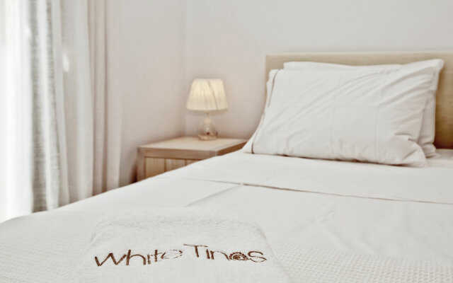 White Tinos Luxury Suites