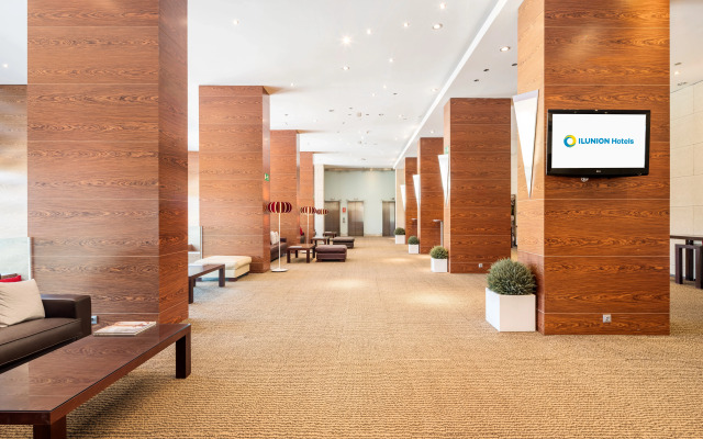Hotel ILUNION Valencia 4