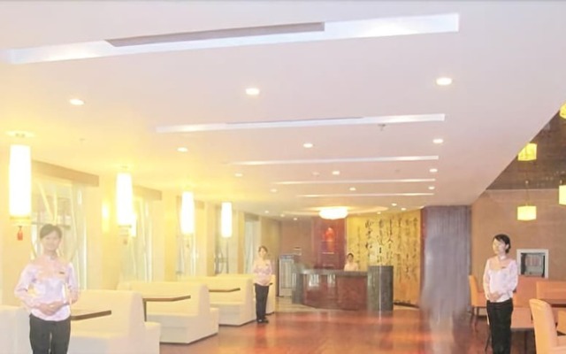 Jiuhuashan Center Hotel