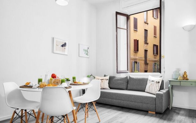 Luxury 2 Bedrooms Home in Milan Center