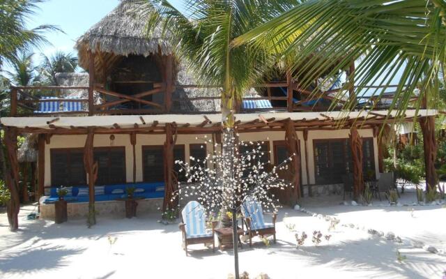 Holbox Apartments