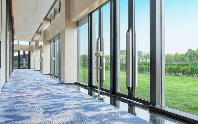 Holiday Inn Wuhan Houguan Lake by IHG