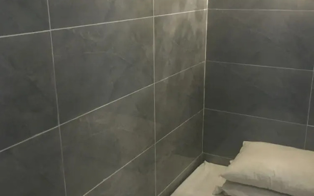 Oriental Pearl Hostel