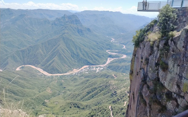 Cabañas Las Gemelas Barrancas del Cobre