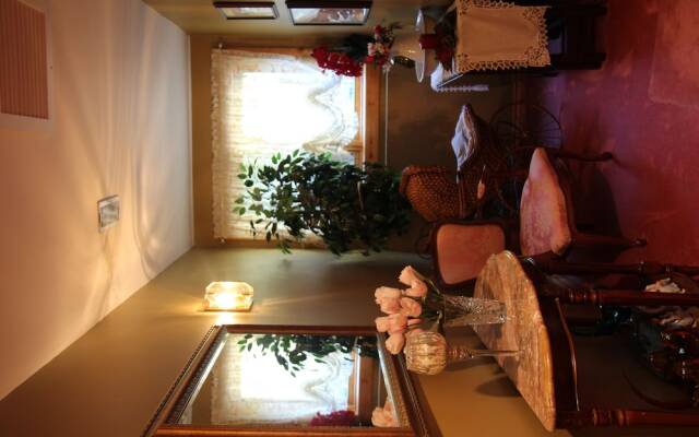 Jewel on the Hill Bed & Breakfast