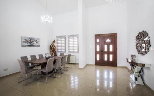 Hills View Villa