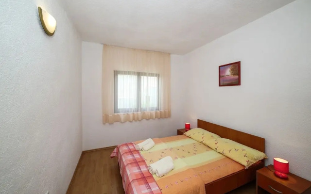 Holiday home in Slatine