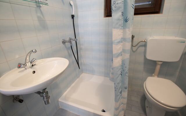 Apartments and Room Ruzica