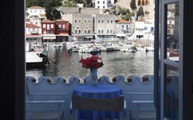 Delfini Hotel