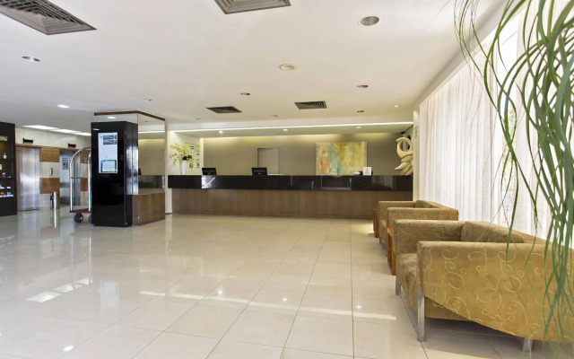 Stream Palace Hotel