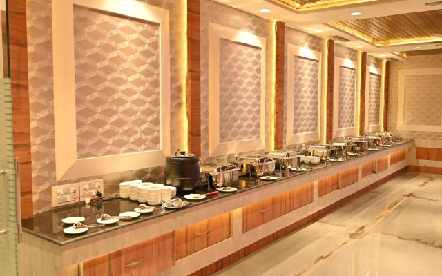 Hotel Aakriti Clarks Inn Express