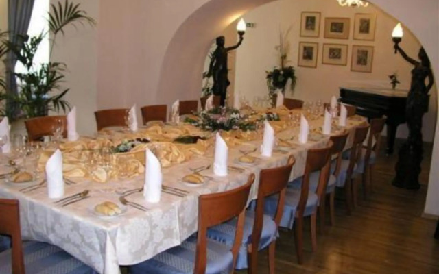 Hotel Modrá Ruže