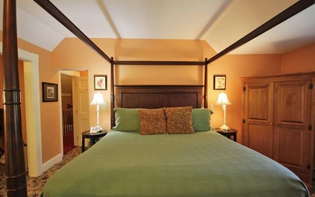 Noble House Inn