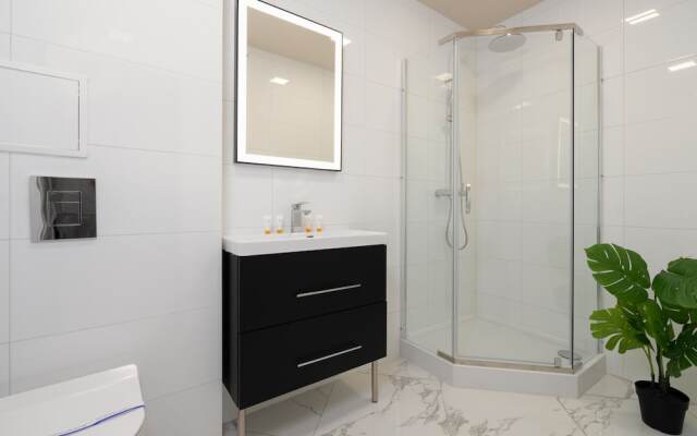 Studio on Dluga Street by Renters