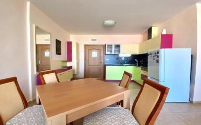 Bratanov Apartments in Trakia Complex