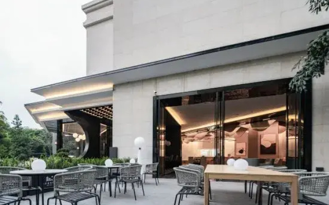 Xingcheng Hotel (Chengdu, Chuan Shi Da Cheng Long Campus, Long’an Subway Station)