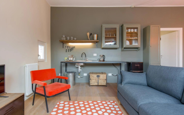 Panoramic Roof Apartment