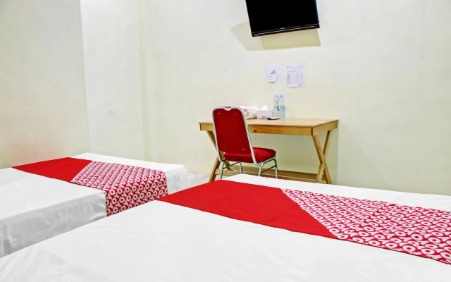 OYO 90112 Hotel Permata Inn
