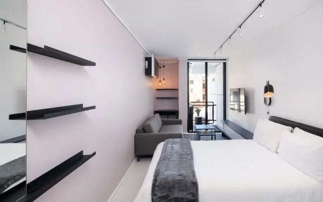 The Flamingo by Perch Stays