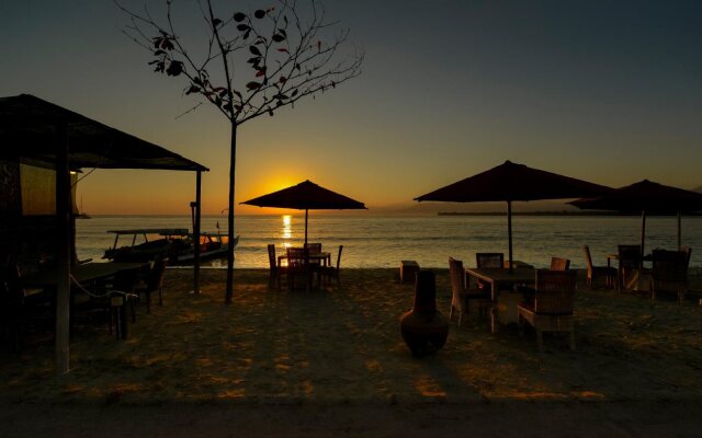 Meno Mojo Beach Resort