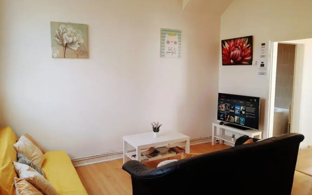 The Windsor Garden Apartment