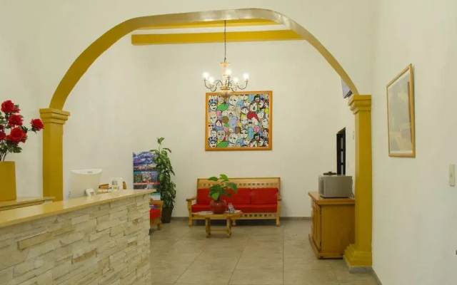 Cinco de Mayo Hotel