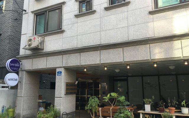 Sunny Hill Guesthouse Hongdae