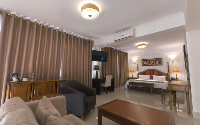 Palms Hotel